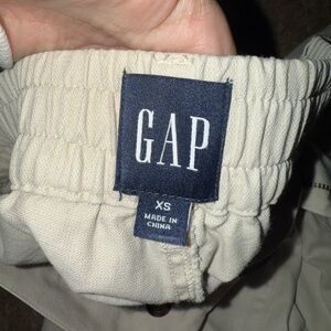 GAP linen feel joggers (2 pairs)
